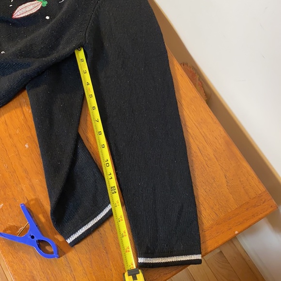 Vintage Christmas Sweater - Picture 13 of 14